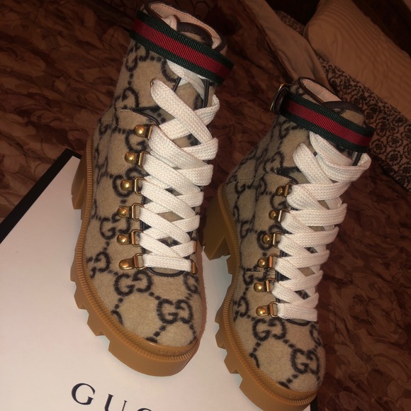 Gucci boots - Picture 1 of 5
